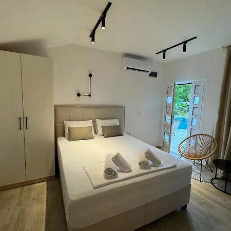 Villa La Vida Budva Exterior photo